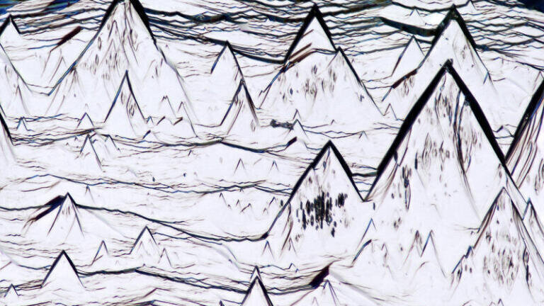 Light Microscopy - Physical Sciences 
2nd Prize:
Natural growth marks on beryl.
Differential interference contrast microscopy technique using a Nikon Eclipse LV100 microscope. Magnification 20x Field of view 0.72mm
Jonathan Muyal, Gemological Institute of America
